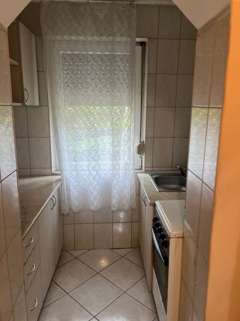 vand garsoniera oradea