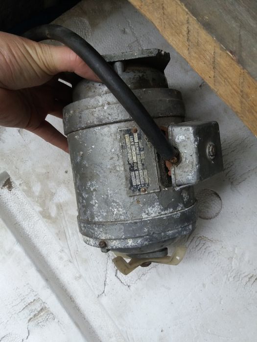 продам электродвигатель