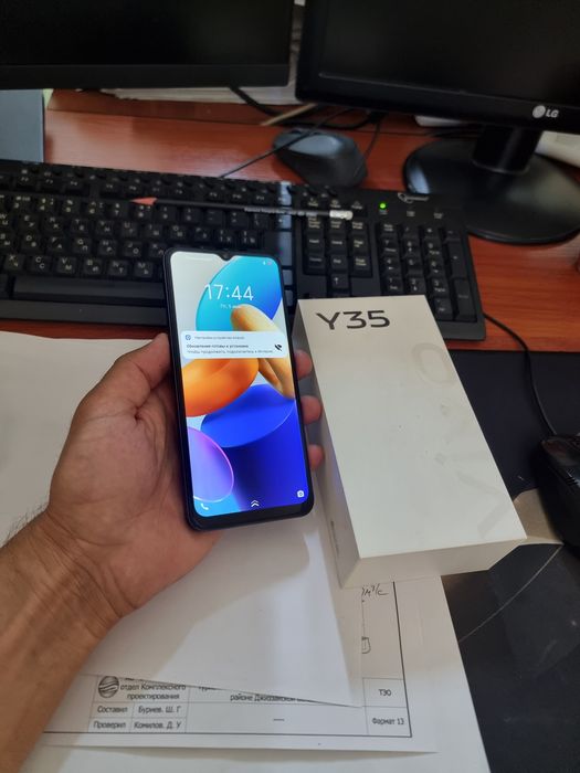 Vivo Y35 5G 128gb iwlawi zur aybi yuq tozza telefon