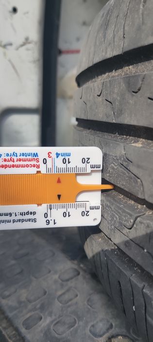 Anvelope vara 215/65/R17