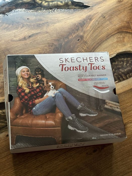 Чисто нови Ботуши на Sketchers