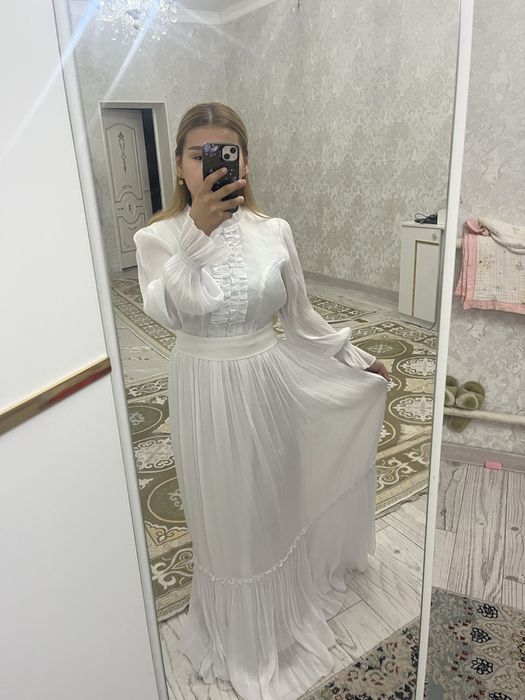 Платя почти новый