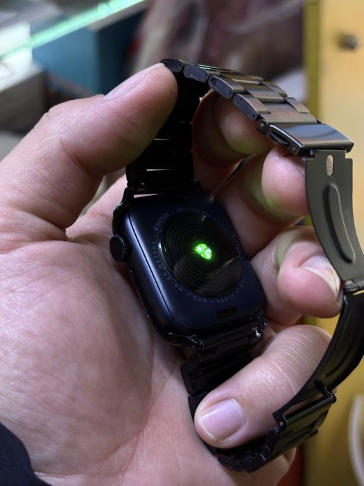 Продаются apple watch SE 2gen (44mm)