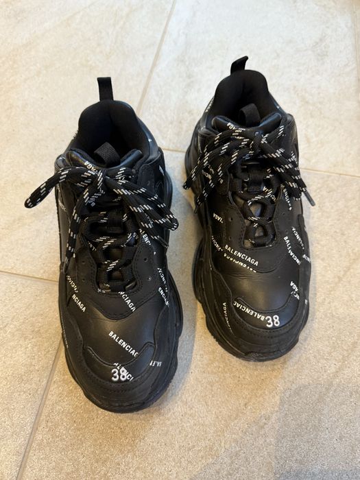 Balenciaga triple s