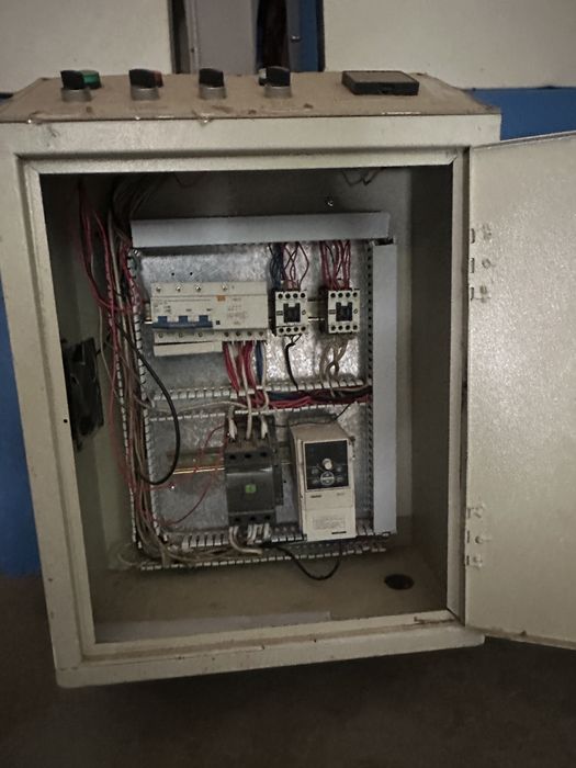 Masini de baxat semi automate/ ambalat in folie termocontractibila