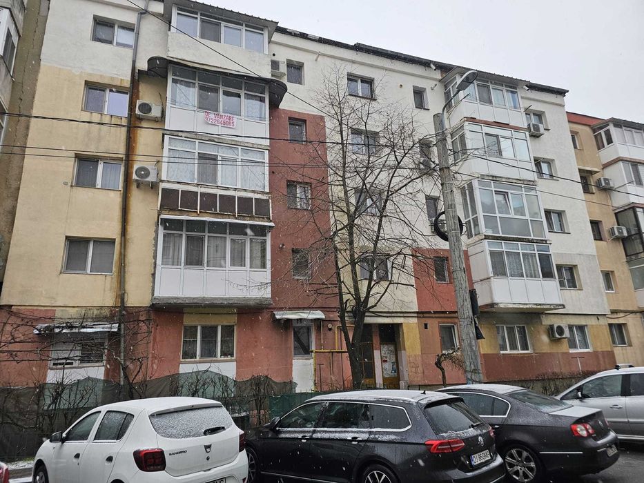 persoana fizica vand apartament 2 camere