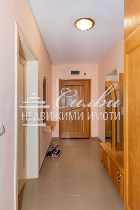 Дава се под наем Двустаен апартамент в Шумен, Херсон - 68 кв.м за 357 € - Снимка #9