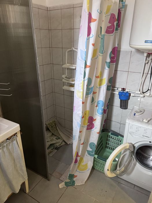 Vand casa locuibila in teremia mare