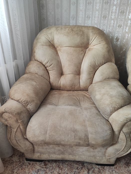 Продам диван+кресло, цена 15000