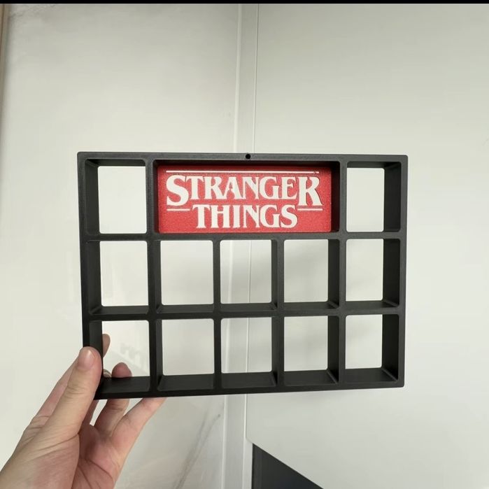 Подставка очень странные дела для фигурок