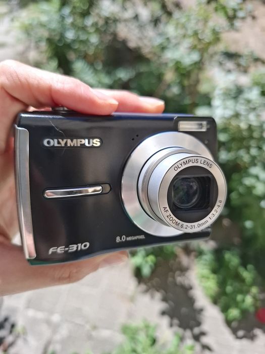 Компактен дигитален фотоапарат OLIMPUS FE-310