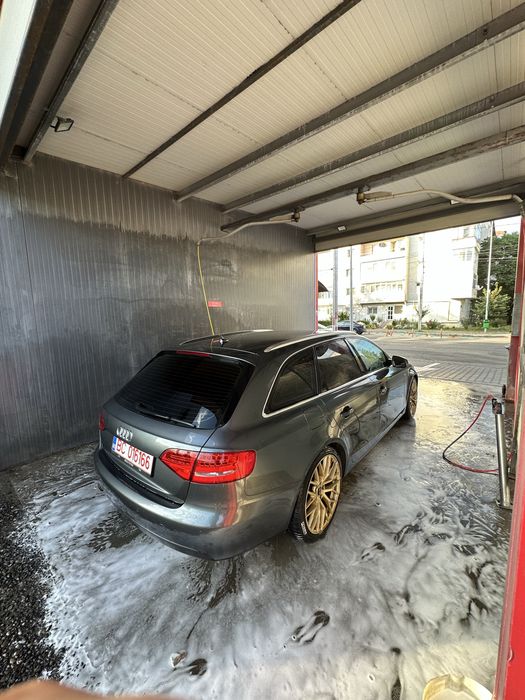 AUDI A4 Avant 2010 — imagine 3