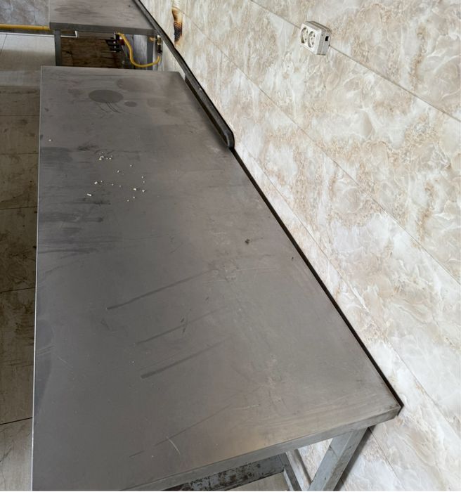 Нержавейка стол сотилади