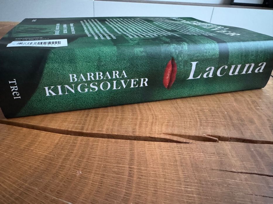 Lacuna  - Barbara Kingsolver