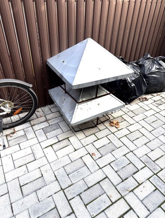 Palari metalice cos de fum