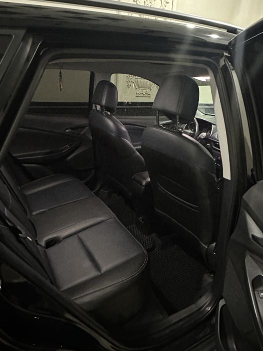 Tracker 2 2021 Xitoy