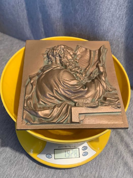 бронзов релефен плакет на философ