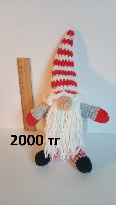 Вязаные игрушки ручной работы.