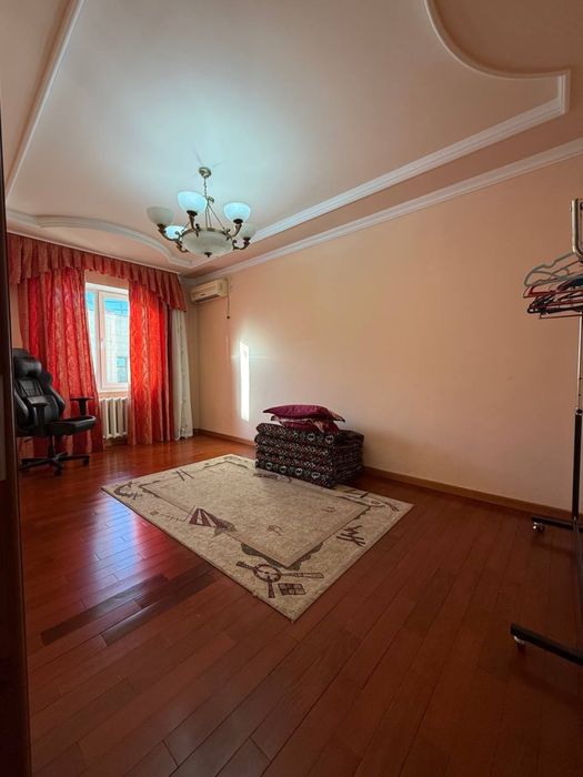 5-комнатная квартира Госпитальный рынок Мирабадский район