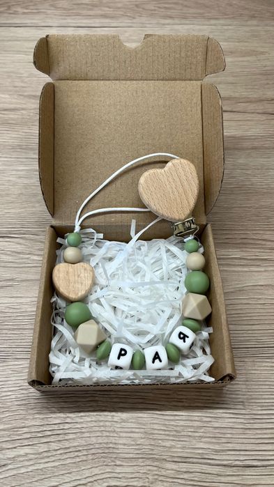 Персонализиран клипс за биберон с име