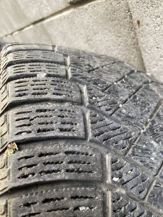 Продам резину б/у Pirelli