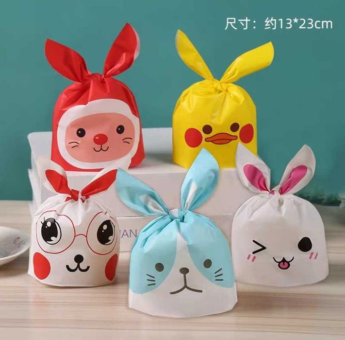 Детские подарочные каробки и пакеты