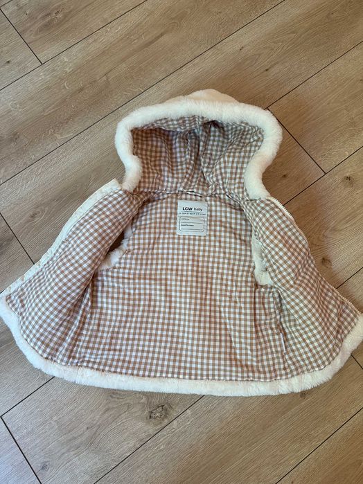 Топъл елек/грейка с качулка - два модела, размер 98 - нови, без етикет