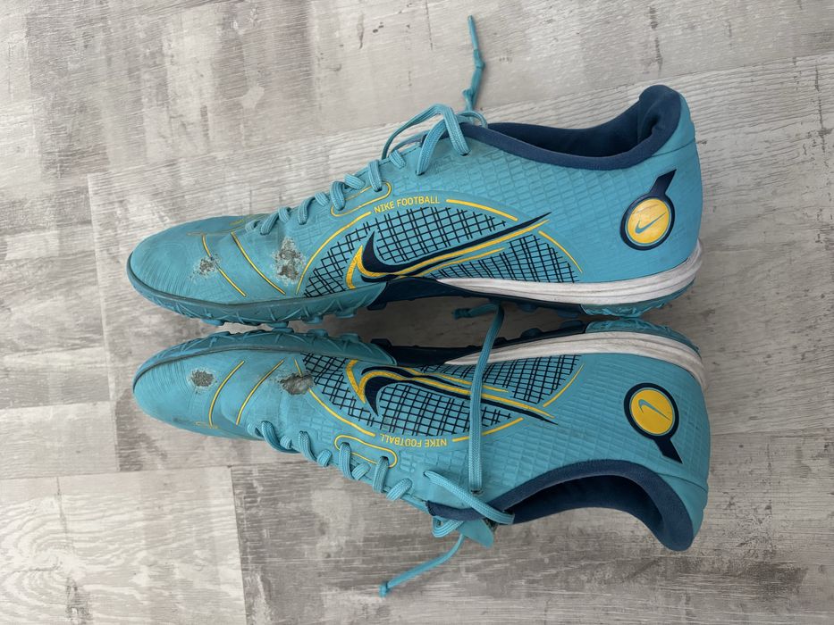 ghete de fotbal nike de sintetic