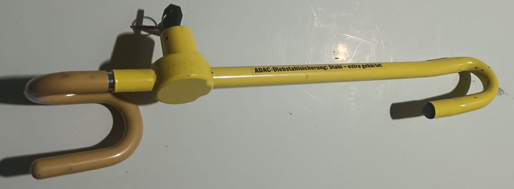 Antifurt auto pentru volan