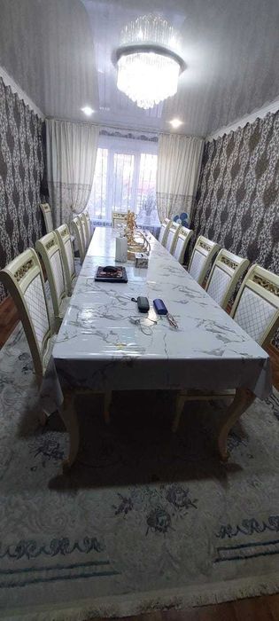 4 комнатная / на 8 микрорайоне