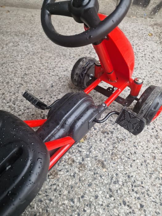 Детска количка с педали