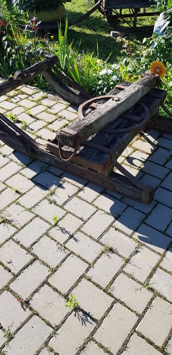 Sanie rustică pt.cai (Sanciu) cu o vechime de 60-70 ani