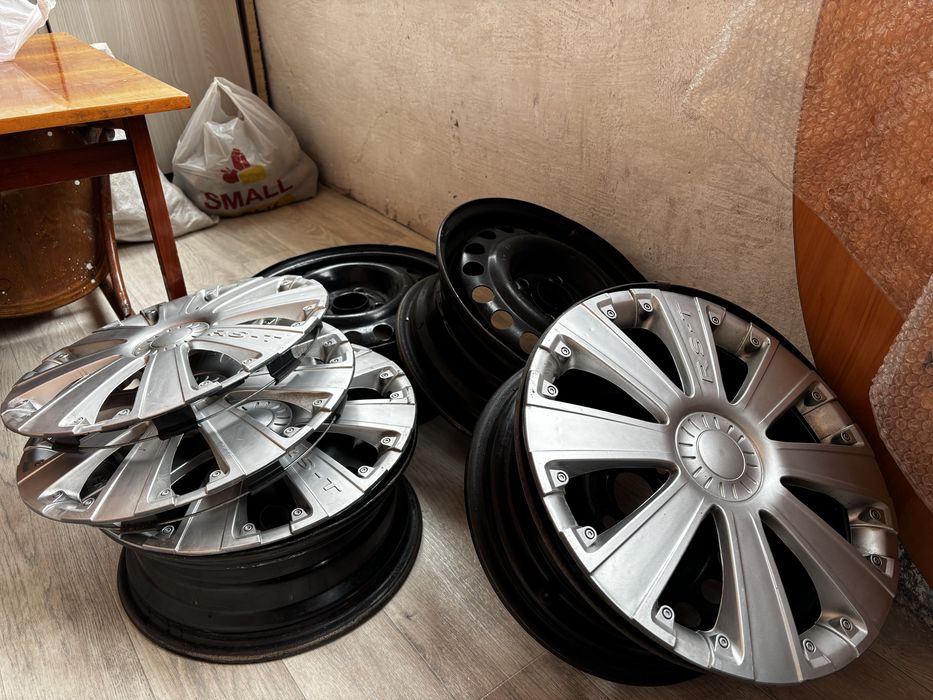 Продам автомобильные штампованные диски R14 на Шевроле Кобальт