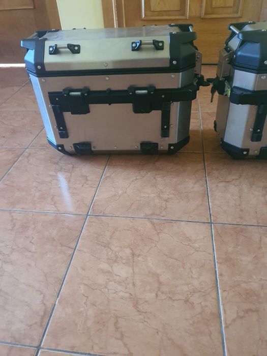 TOP CASE GIVI Trekker Outback.pentru Honda xADV 750