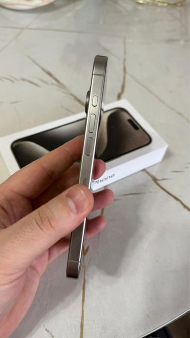 Продам Iphone 15 pro