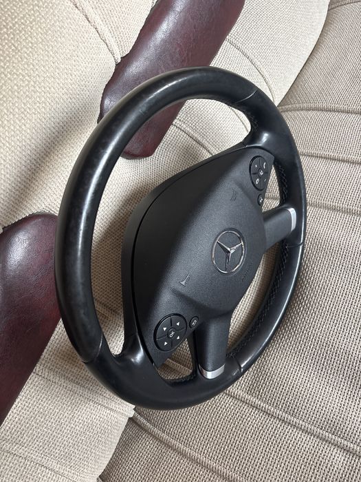 Волан Мерцедес w212