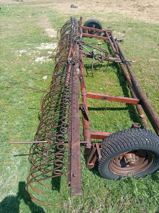 Продам два трактора мтз-80