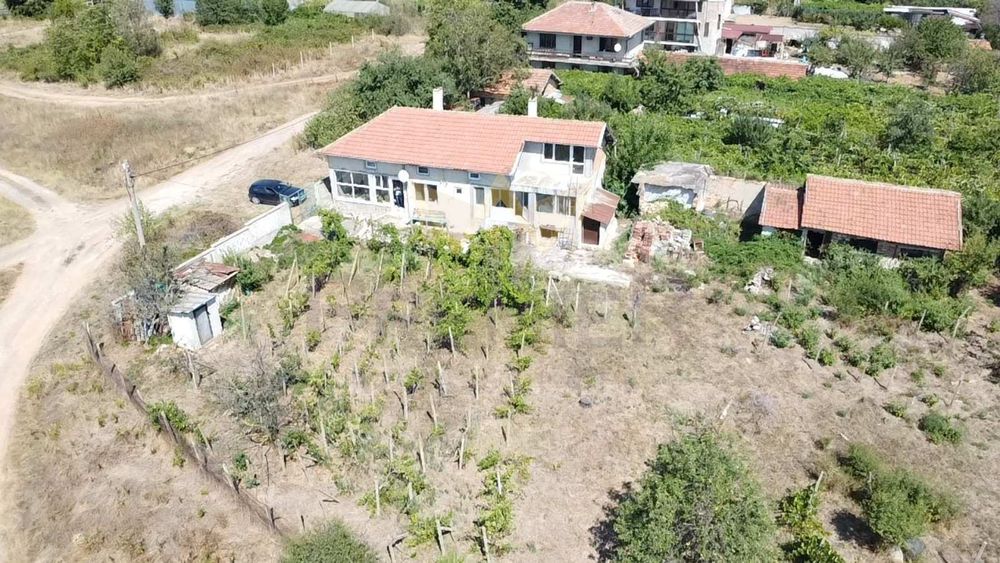 Продава се Къща в с. Близнаци, Област Варна - 100 кв.м за 1350 €/кв.м - Снимка #1