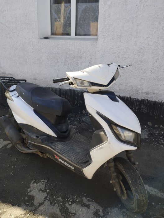 Скутер М8 на ходу