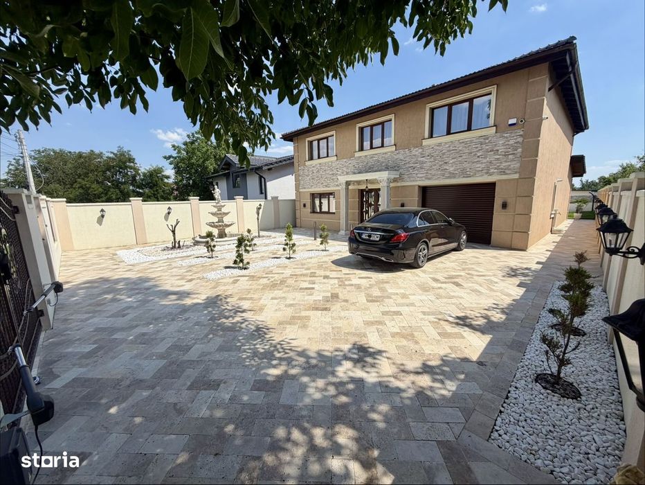 Vila de lux cu piscina