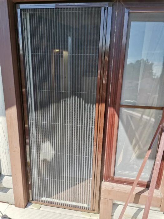 Москитная сетка на дверь плессе