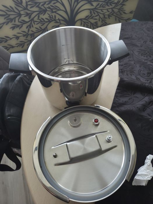 Тенджера под налягане Zephyr