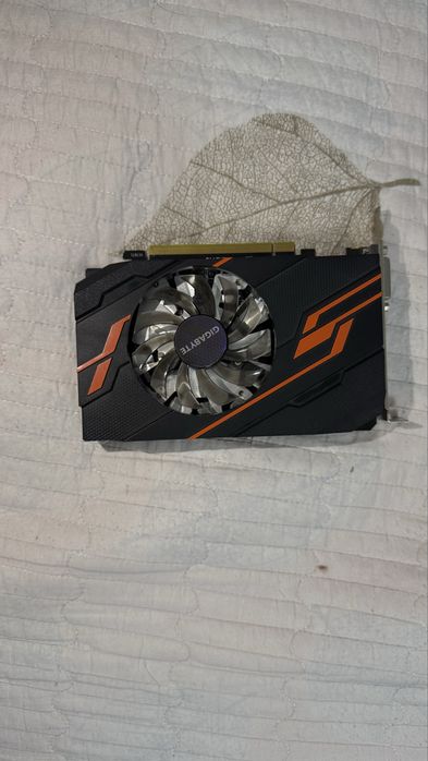 GT 1030 видеокарта Gigabyte