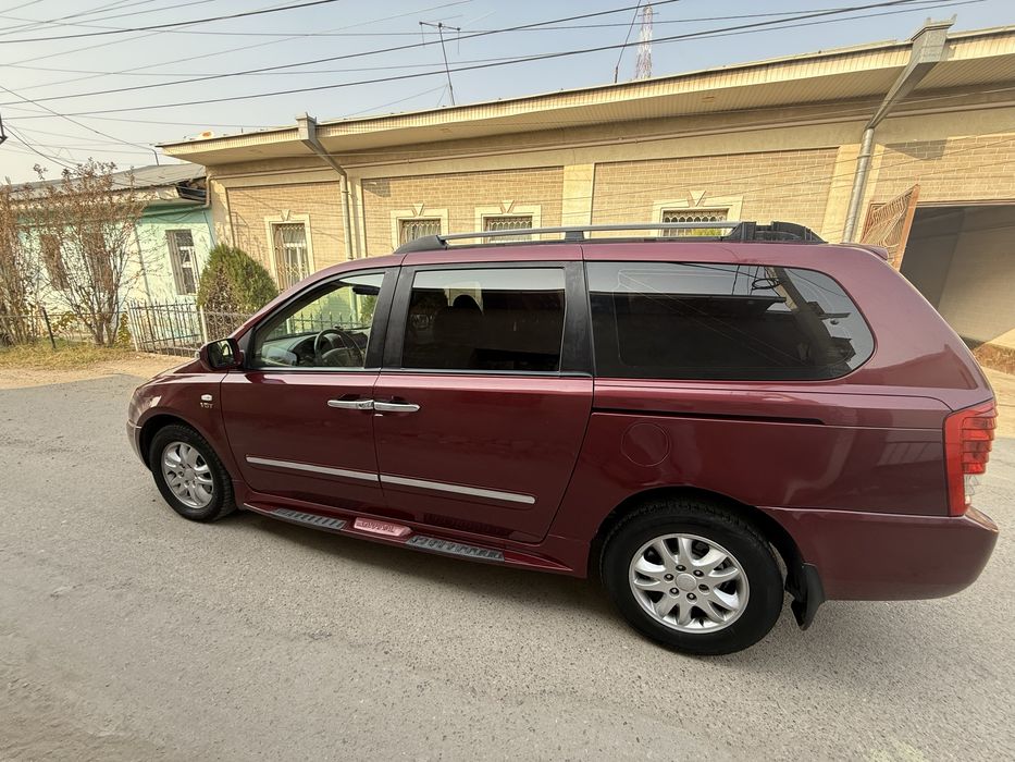 Kia Carnival Limuzin eng uzuni