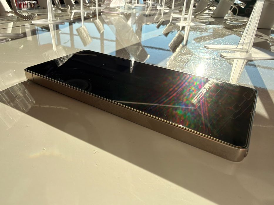 Samsung s25 ultra ,in garantie ,baterie 100%