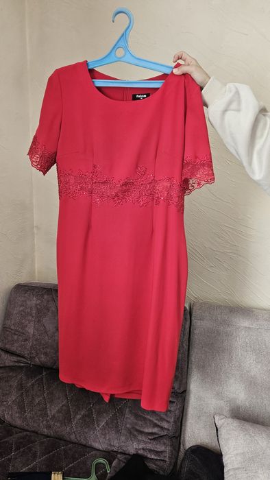 Продам вечерние платья