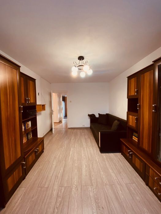 Apartament 2 camere, decomandat