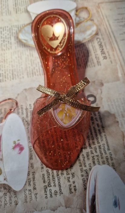 Rochie galbena printesa Belle Frumoa si pantofii printeseisa si Bestia