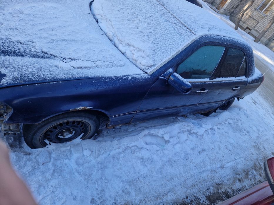 Продам мерседес C200