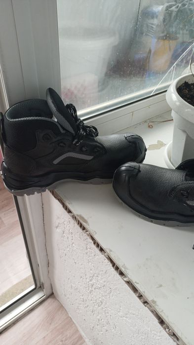 Продам обувь ботинки полуботинки новые